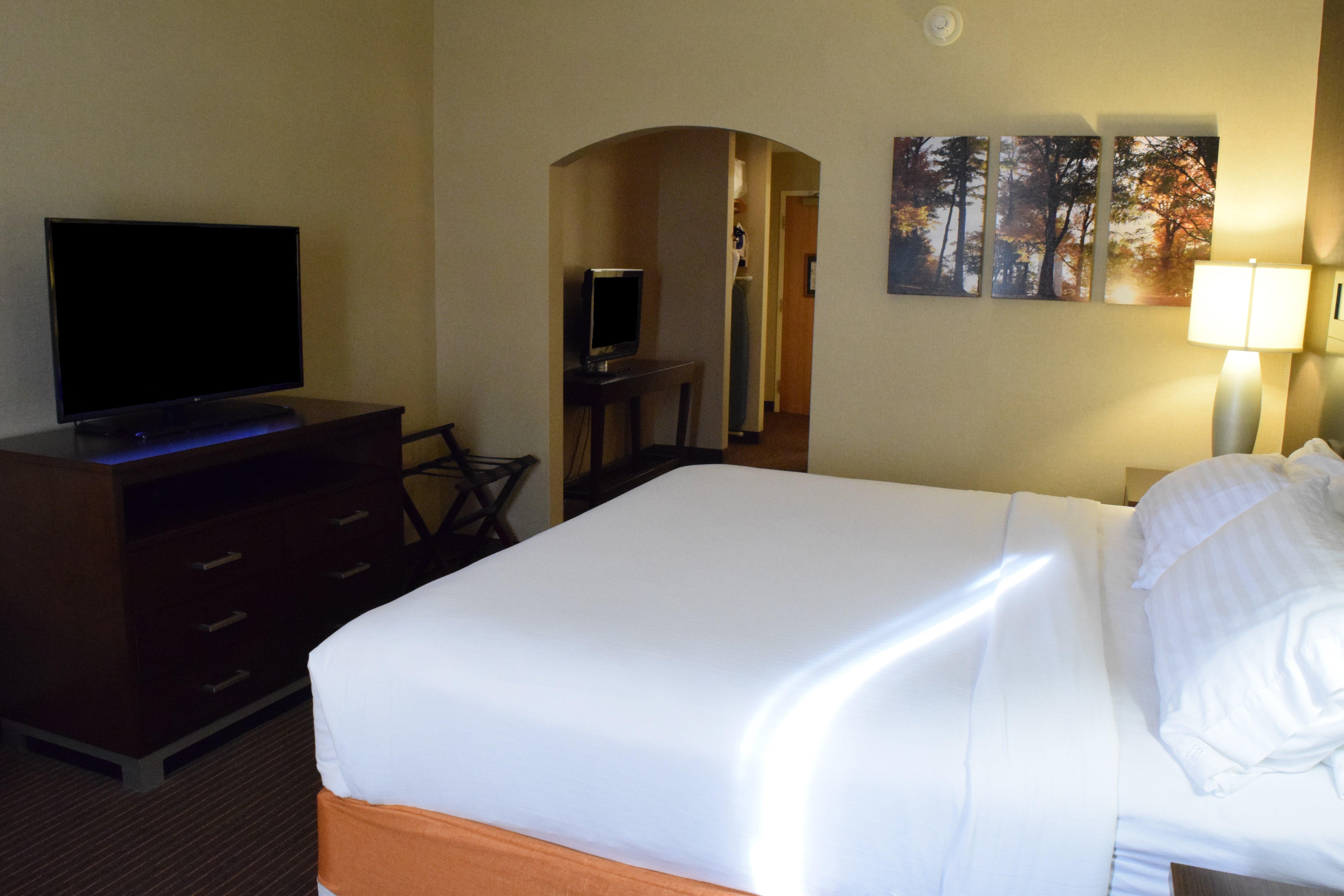 Holiday Inn Express Hotel & Suites Watertown - Thousand Islands By Ihg Exterior foto